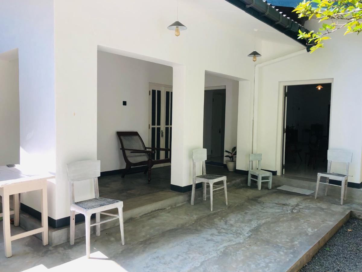 Mahagedara Dickwella Otel Dış mekan fotoğraf