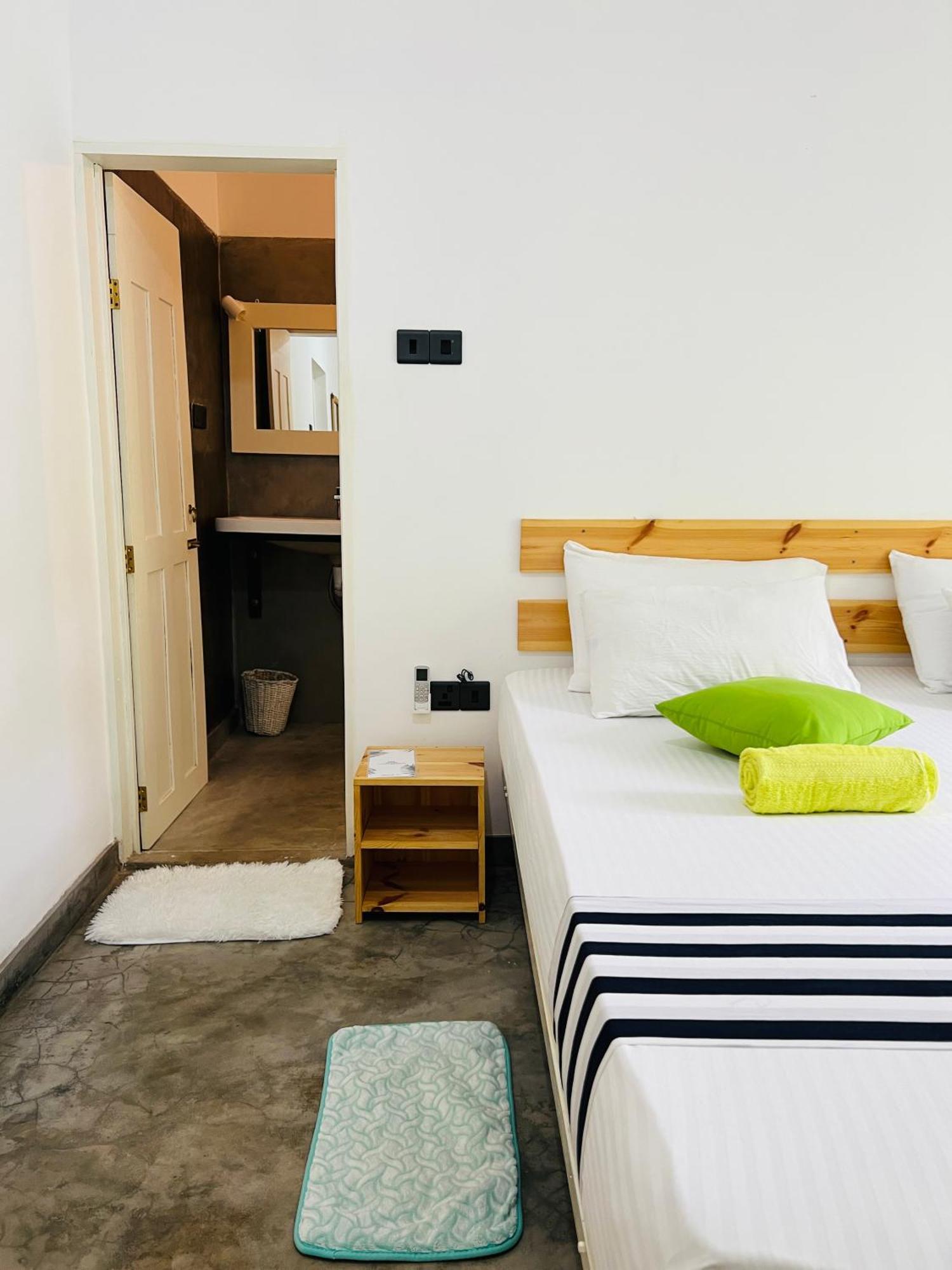 Mahagedara Dickwella Otel Dış mekan fotoğraf